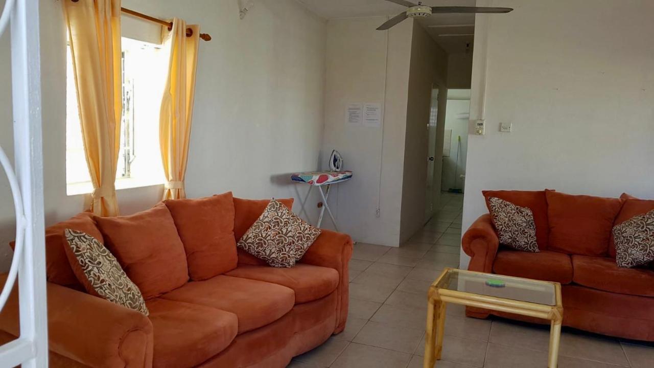 Ventnor House Apartments Bridgetown Buitenkant foto