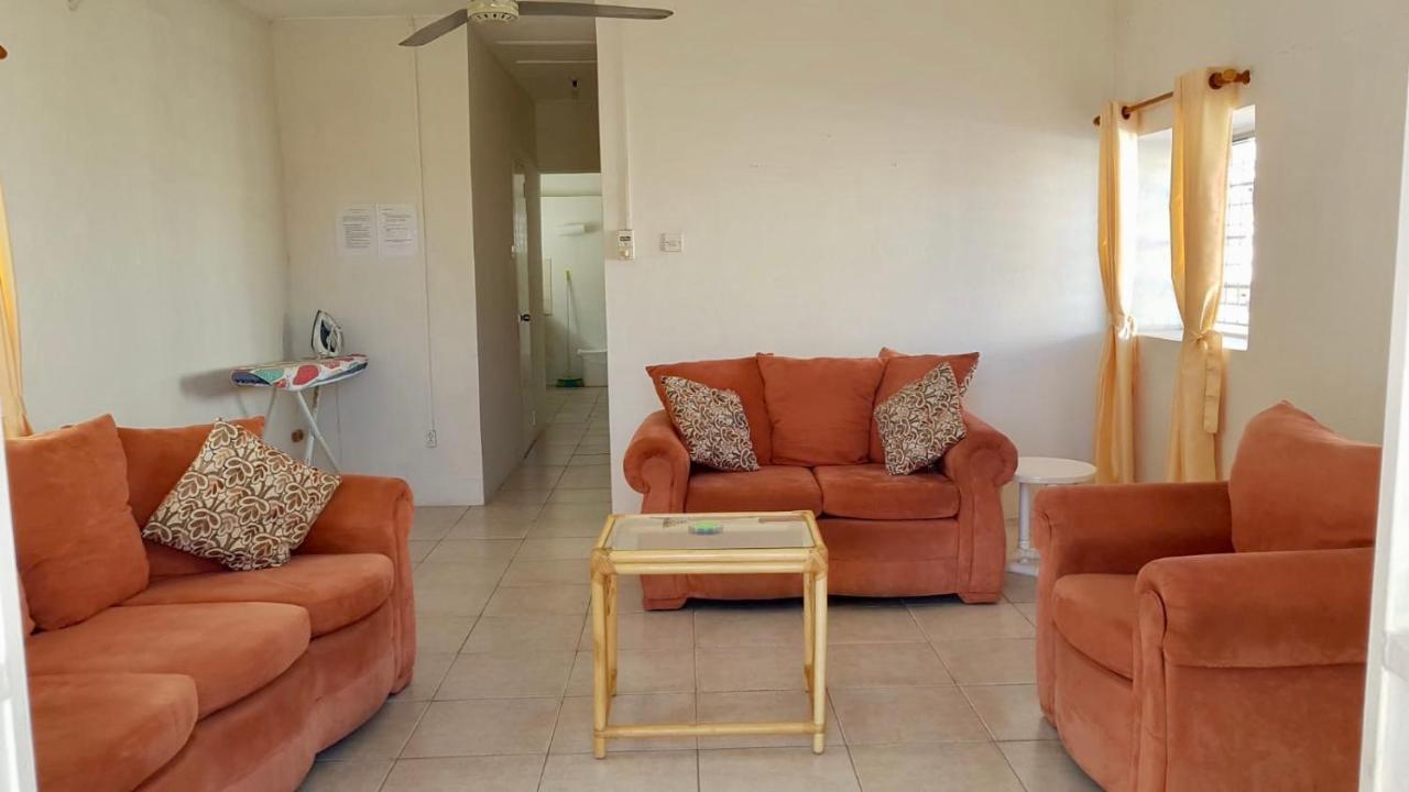 Ventnor House Apartments Bridgetown Buitenkant foto