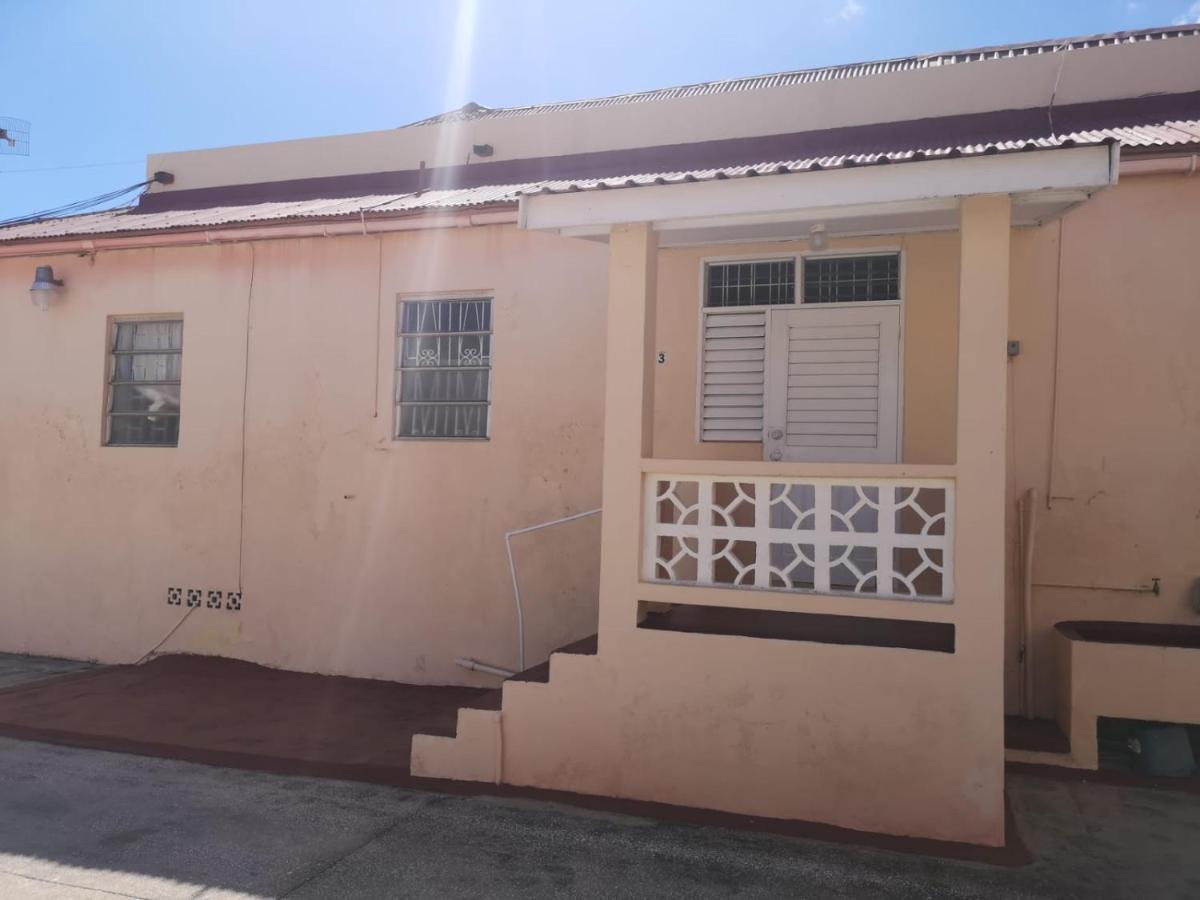 Ventnor House Apartments Bridgetown Buitenkant foto