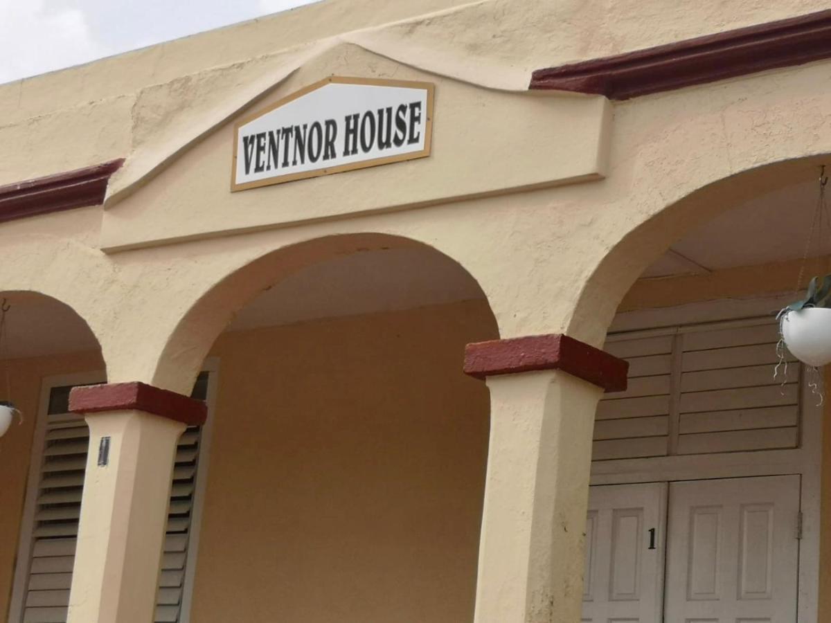Ventnor House Apartments Bridgetown Buitenkant foto
